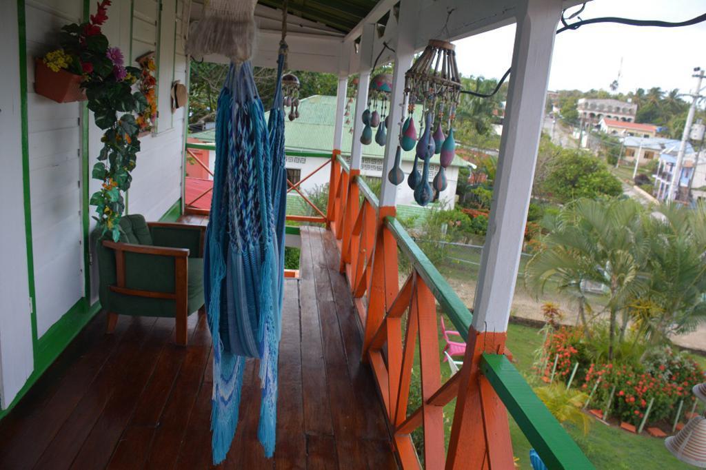Posada Nativa Licy ซานอันเดรส ภายนอก รูปภาพ